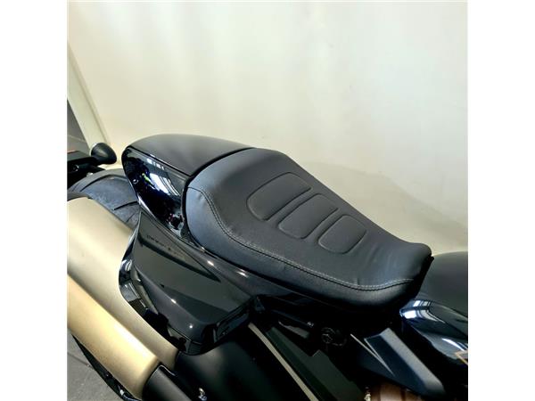 HARLEY-DAVIDSON SPORTSTER S 
