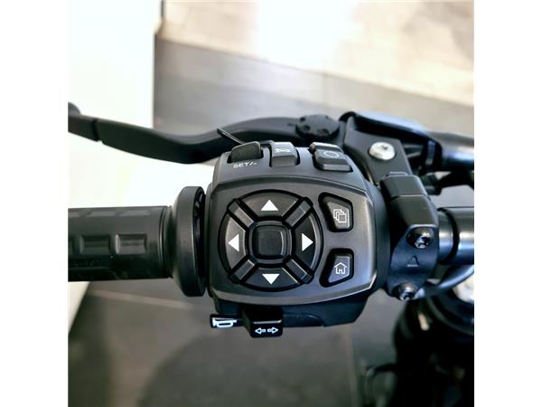HARLEY-DAVIDSON SPORTSTER S 