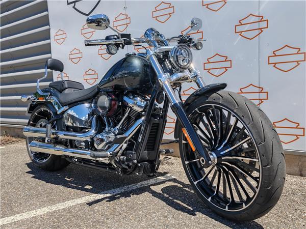 2026 HARLEY-DAVIDSON BREAKOUT