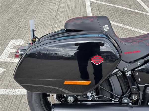 2025 HARLEY-DAVIDSON LOW RIDER ST
