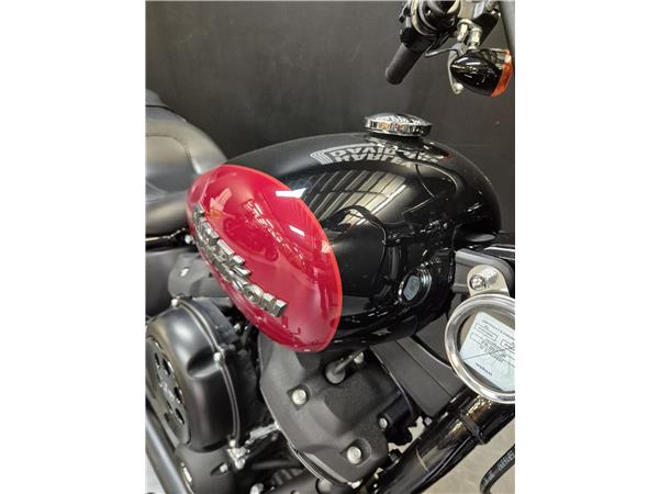2020 HARLEY-DAVIDSON STREET BOB