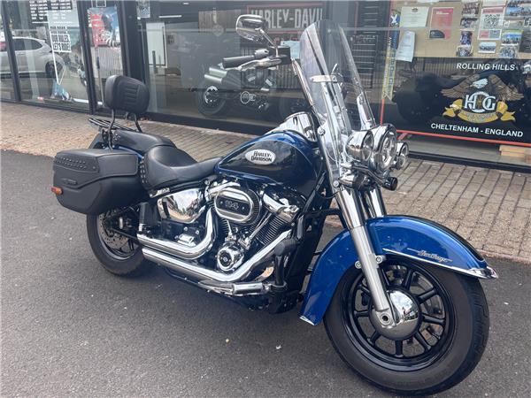 2022 HARLEY-DAVIDSON SOFTAIL FLHC HERITAGE CLASSIC