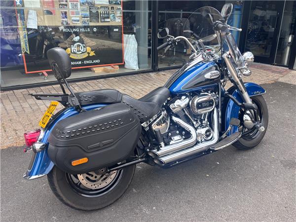 2022 HARLEY-DAVIDSON SOFTAIL FLHC HERITAGE CLASSIC