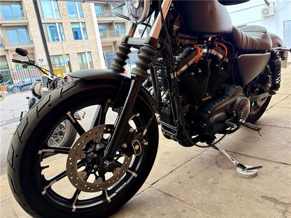 2017 HARLEY-DAVIDSON SPORTSTER XL883N IRON