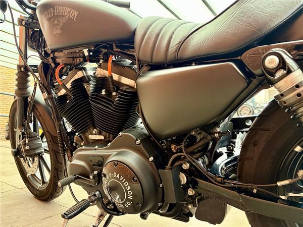 2017 HARLEY-DAVIDSON SPORTSTER XL883N IRON