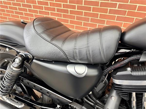 2017 HARLEY-DAVIDSON SPORTSTER XL883N IRON