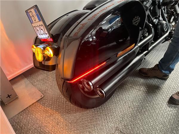 Harley-Davidson FXLRST Low Rider ST