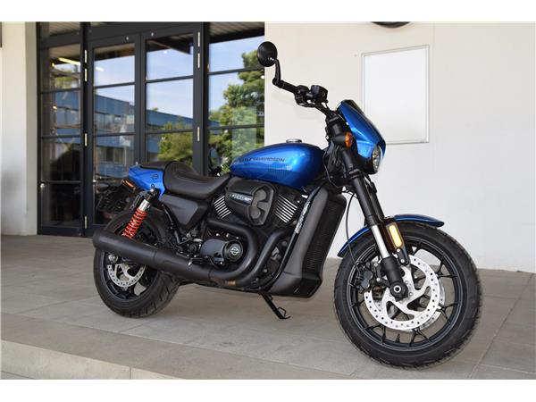 XG750A Street Rod mit Remus Auspuff