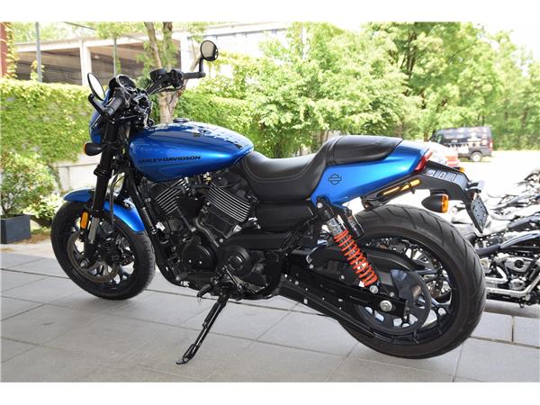 XG750A Street Rod mit Remus Auspuff