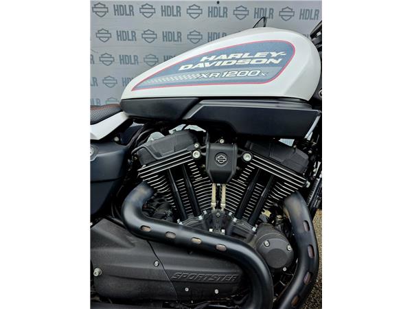 2012 HARLEY-DAVIDSON XR