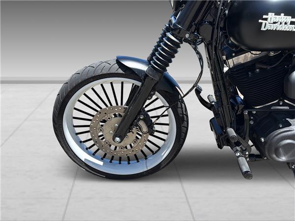 2017 harley-davidson FXDB Dyna Street Bob 103 ABS