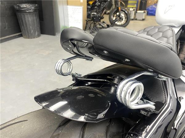 2016 Harley-Davidson Iron 883