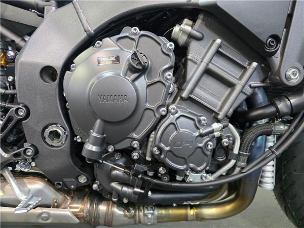 2025 YAMAHA MT-10