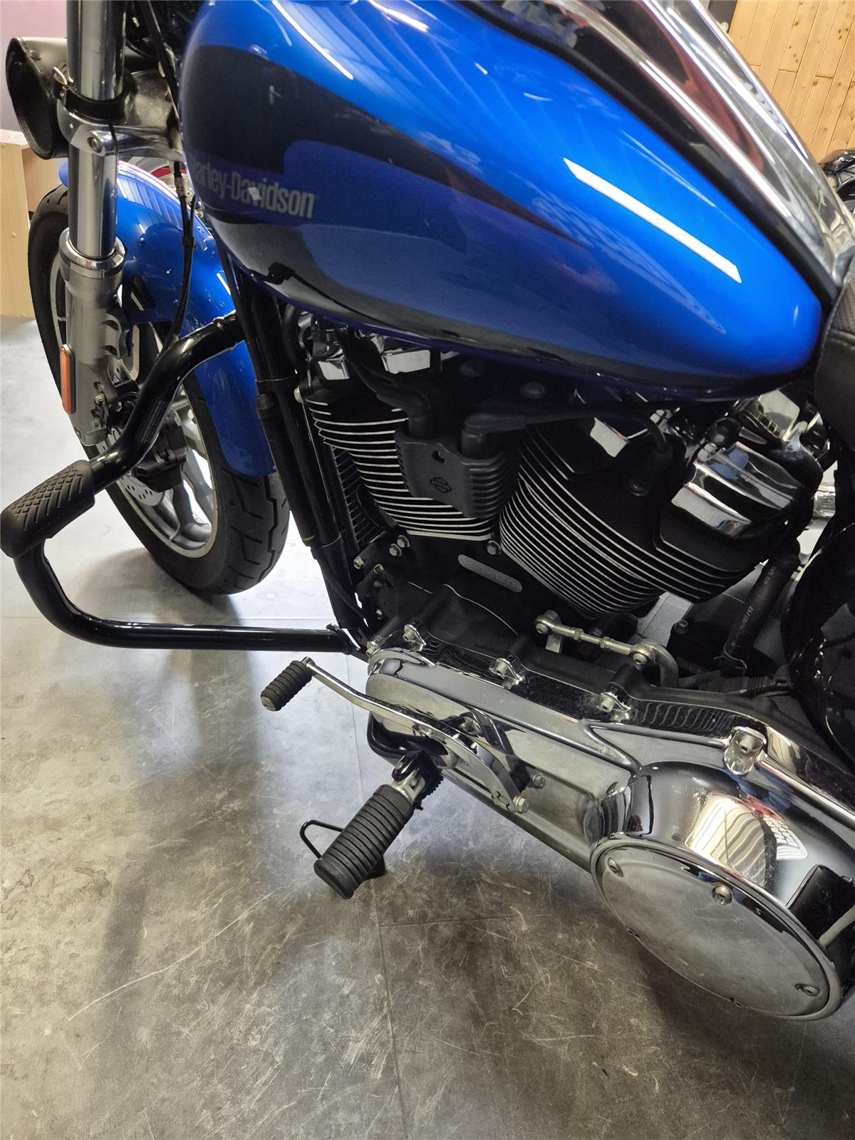 2018 HARLEY-DAVIDSON LOW RIDER