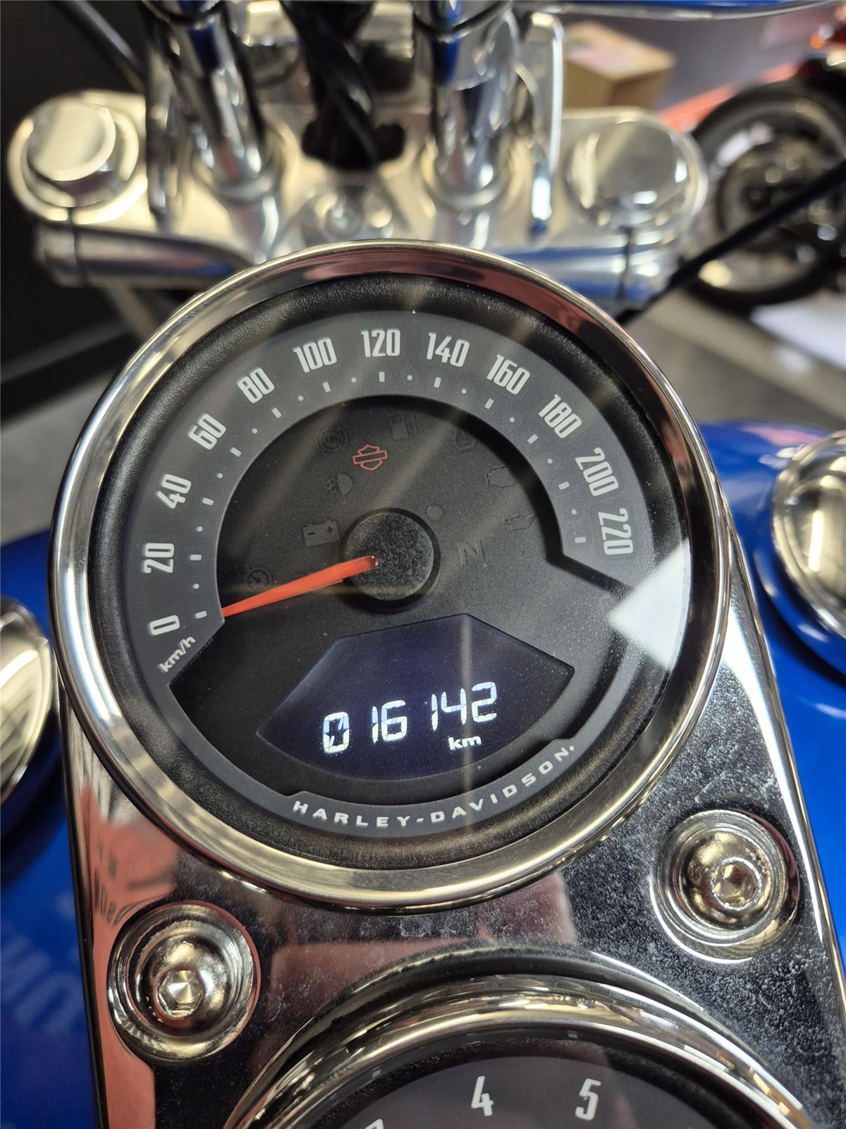 2018 HARLEY-DAVIDSON LOW RIDER