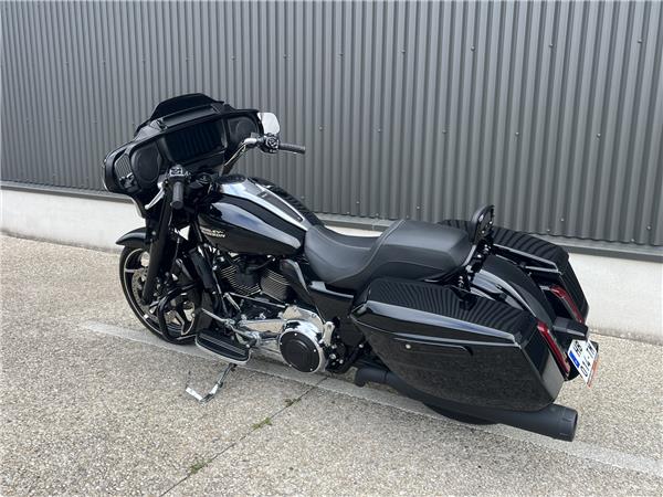 2025 HARLEY-DAVIDSON STREET GLIDE