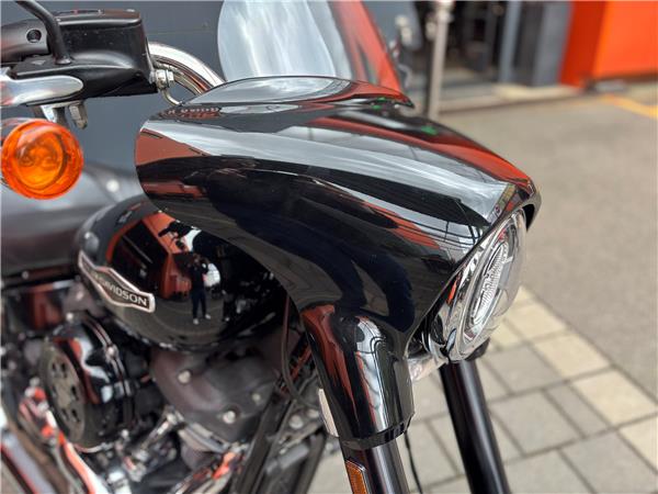 2020 Harley-Davidson Softail Sport Glide FLSB