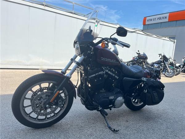 2015 Harley-Davidson Sportster XL 883 R Roadster