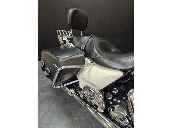 2014 HARLEY-DAVIDSON ROAD KING