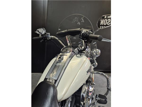 2014 HARLEY-DAVIDSON ROAD KING