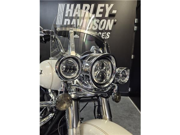 2014 HARLEY-DAVIDSON ROAD KING