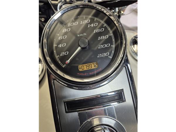 2014 HARLEY-DAVIDSON ROAD KING
