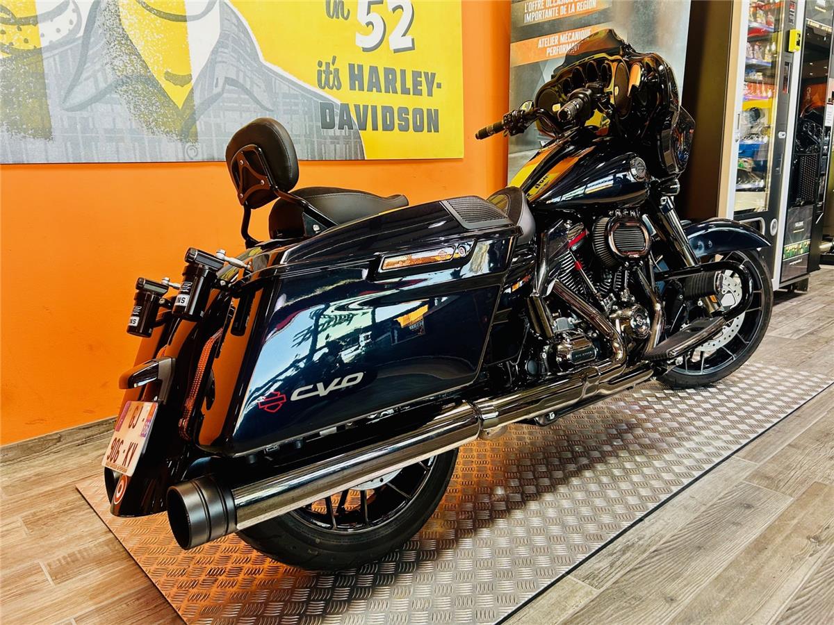2022 HARLEY-DAVIDSON STREET GLIDE