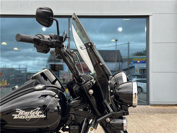 2024 HARLEY-DAVIDSON TRIKE FLRT FREEWHEELER