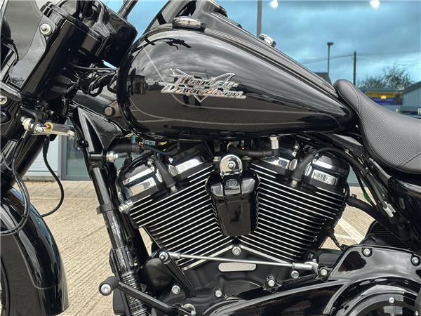 2024 HARLEY-DAVIDSON TRIKE FLRT FREEWHEELER