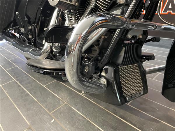 Harley-Davidson Street Glide Special