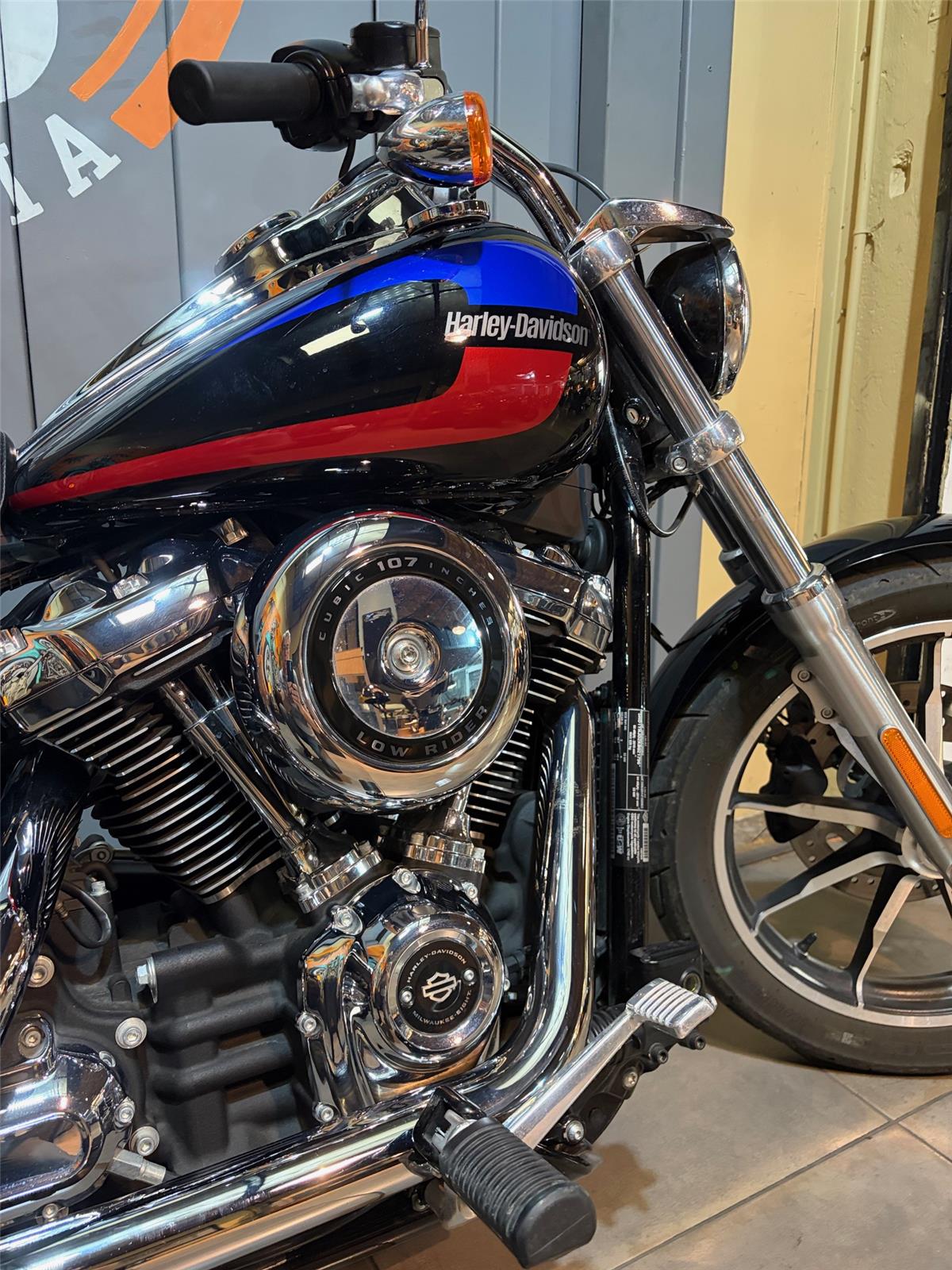 2019 HARLEY-DAVIDSON LOW RIDER