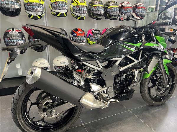 2024 KAWASAKI Z125 IN CANDY LIME GREEN