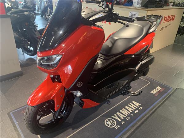 2023 Yamaha N Max 125 ABS Only 864 Miles carrier, easy block,Wireless charger / holder.F.S.H
