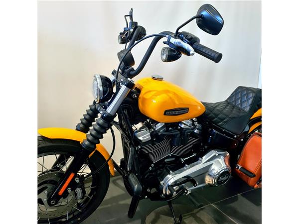 HARLEY-DAVIDSON STREET BOB 