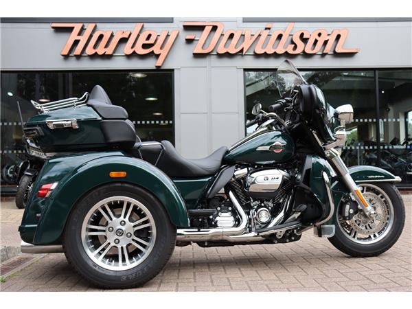 2024 HARLEY-DAVIDSON TRIKE FLHTCUTG TRI GLIDE ULTRA CLASSIC