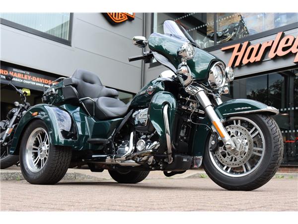 2024 HARLEY-DAVIDSON TRIKE FLHTCUTG TRI GLIDE ULTRA CLASSIC