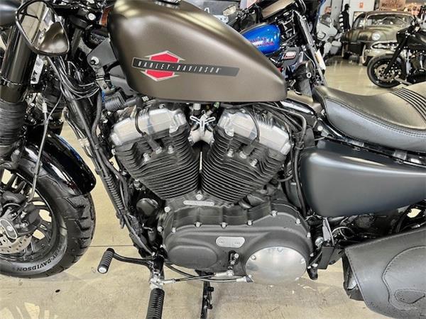 SPORTSTER 48 
