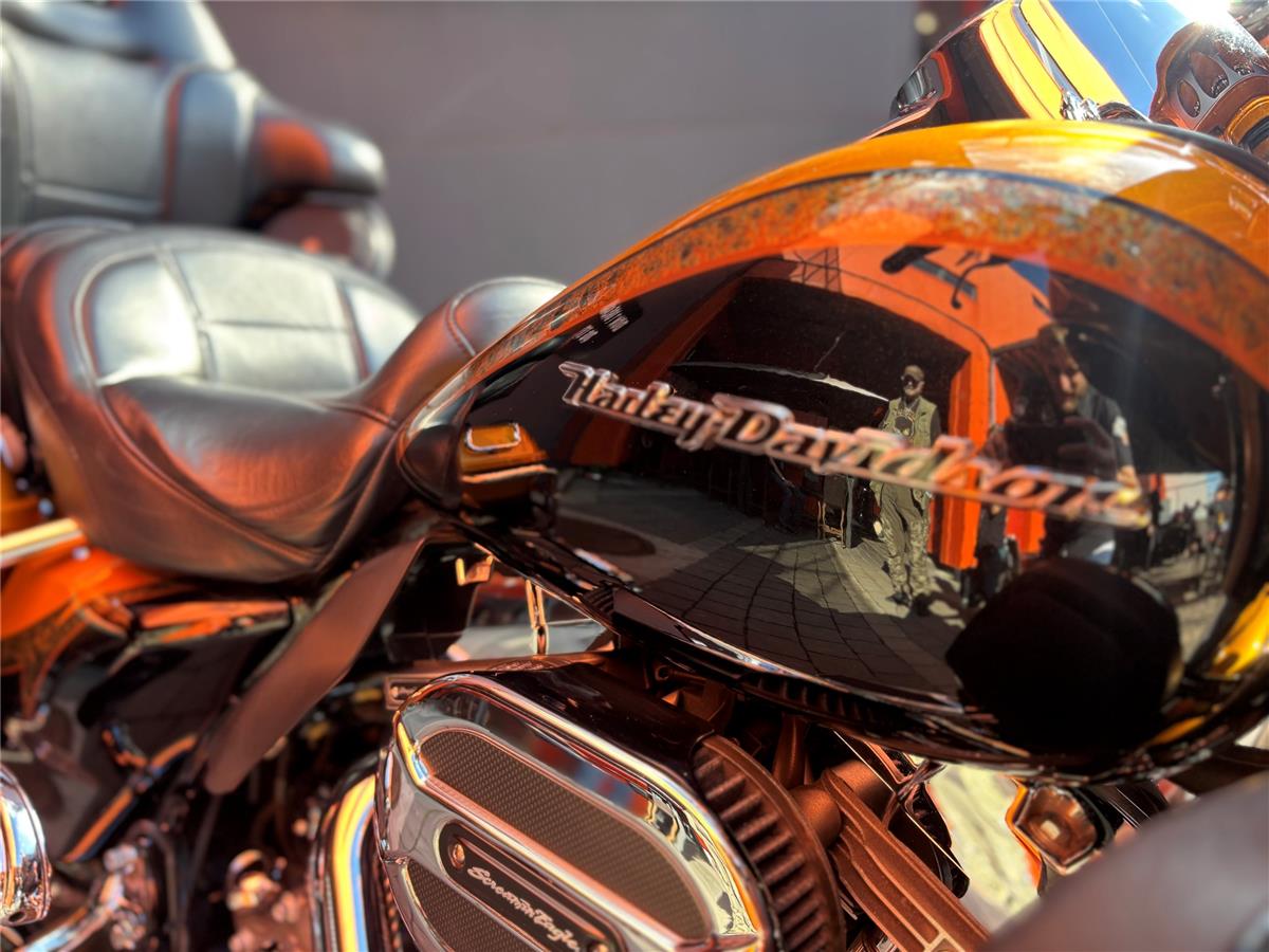 2015 Harley-Davidson CVO Ultra Limited FLHTKSE