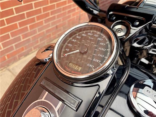 2022 HARLEY-DAVIDSON TOURING FLHRXS ROAD KING SPECIAL