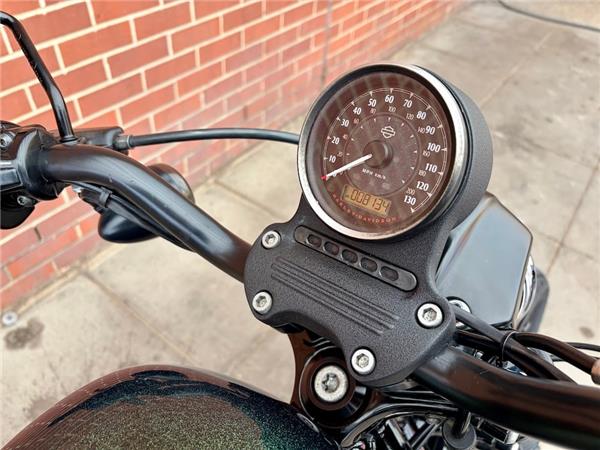 2018 HARLEY-DAVIDSON SPORTSTER XL883N IRON