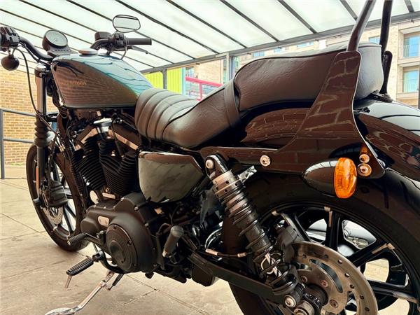2018 HARLEY-DAVIDSON SPORTSTER XL883N IRON