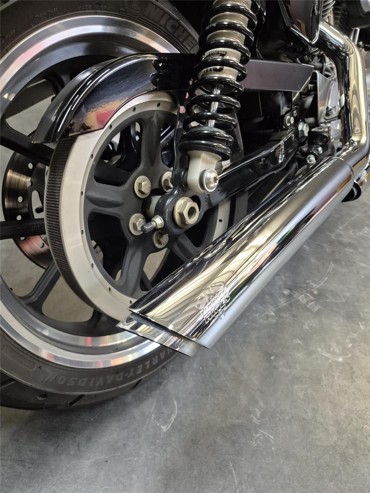 2015 HARLEY-DAVIDSON SUPERLOW
