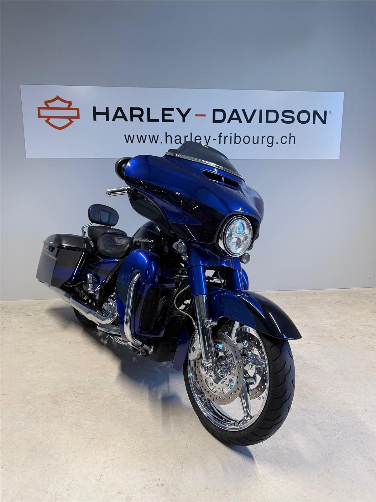 2017 harley-davidson FLHXSE Street Glide ABS CVO 114