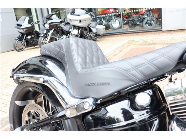 2016 HARLEY-DAVIDSON SOFTAIL FXSB BREAKOUT