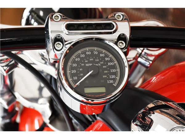 2017 HARLEY-DAVIDSON SOFTAIL FXSB BREAKOUT