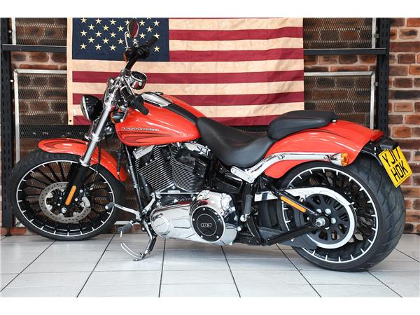 2017 HARLEY-DAVIDSON SOFTAIL FXSB BREAKOUT