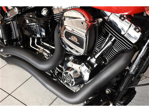 2017 HARLEY-DAVIDSON SOFTAIL FXSB BREAKOUT