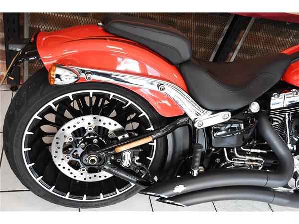 2017 HARLEY-DAVIDSON SOFTAIL FXSB BREAKOUT