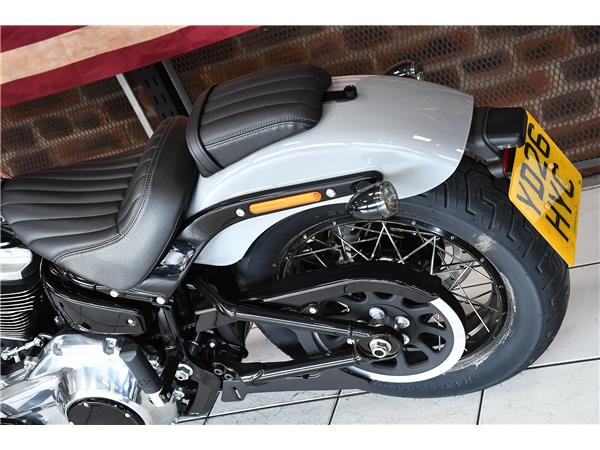 2025 HARLEY-DAVIDSON STREET BOB