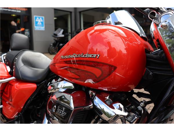 2018 HARLEY-DAVIDSON TOURING FLHR ROAD KING